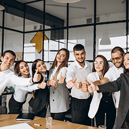 group-of-people-working-out-business-plan-in-an-office copiar 3